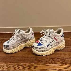 Buffalo London graffiti platform sneakers